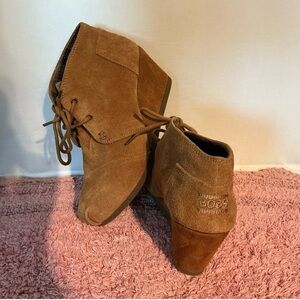 Skechers Women's Tan Suede Ankle Booties